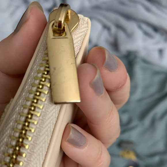 New with tag rilakkuma smart key holder zipper close - Picture 3 of 4